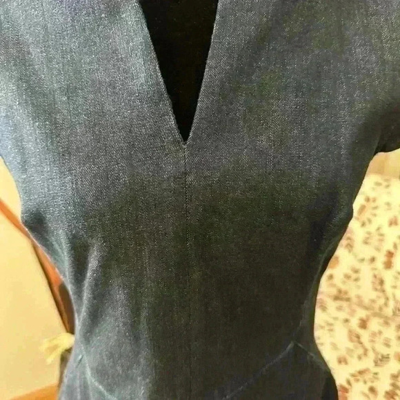 Banana Republic Denim Cap Sleeved Dress-Brand New with Tags! - Picture 6 of 7